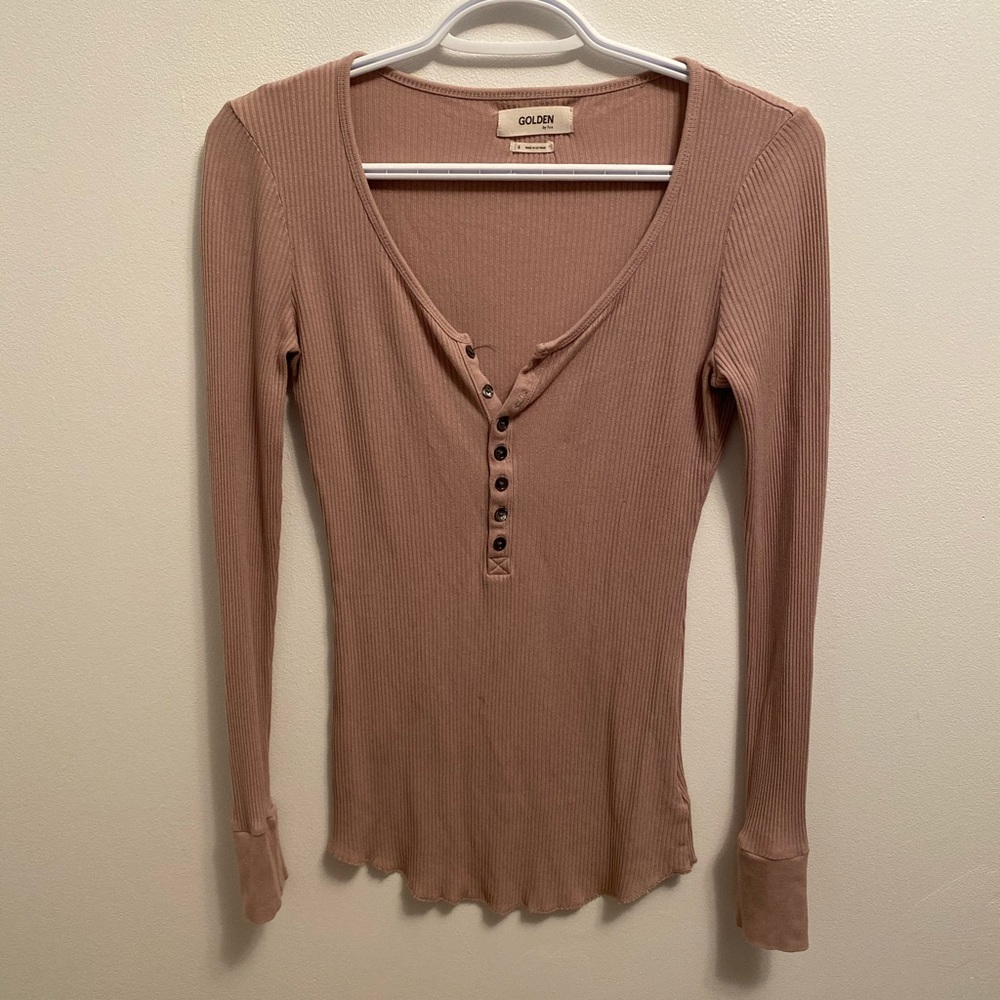 Aritzia long sleeve shirt